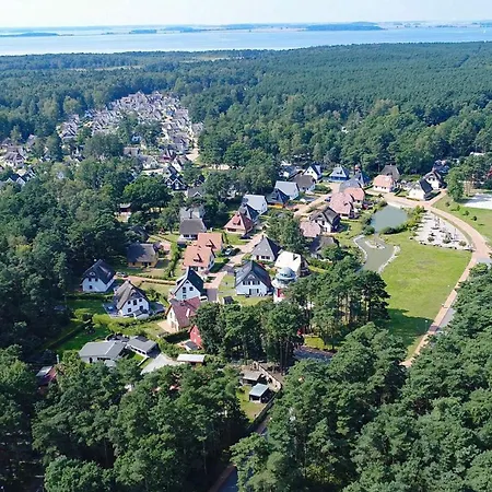 Emmely Nur Wenige Gehminuten Zum Ruhig Glowe