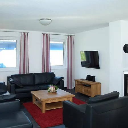 Emmely Nur Wenige Gehminuten Zum Ruhig