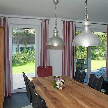 Emmely Nur Wenige Gehminuten Zum Ruhig