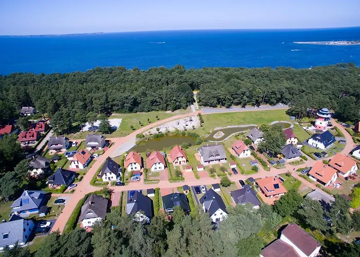 Emmely Nur Wenige Gehminuten Zum Ruhig Glowe